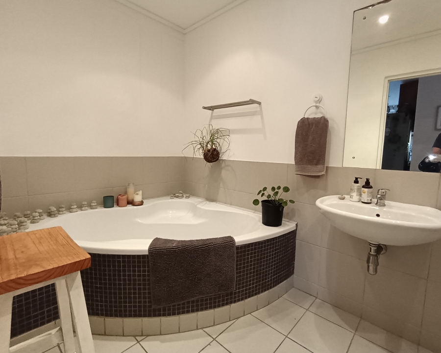 To Let 2 Bedroom Property for Rent in West Beach Western Cape